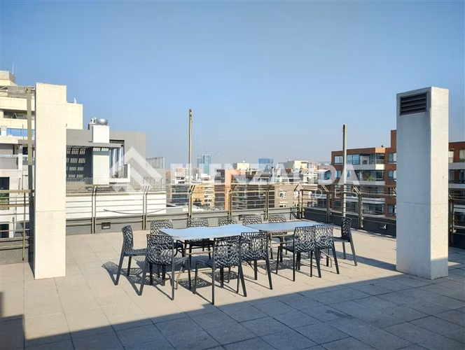 Departamento en venta de 2 dorm. en Las Condes