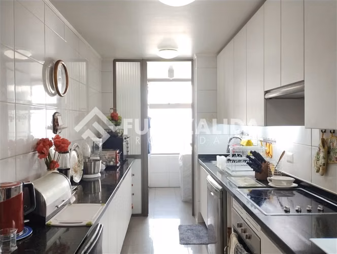 Departamento en venta de 2 dorm. en Las Condes