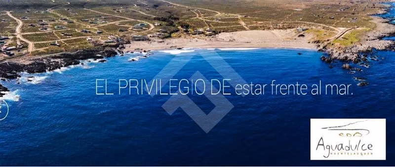 Sitio en venta en Canela