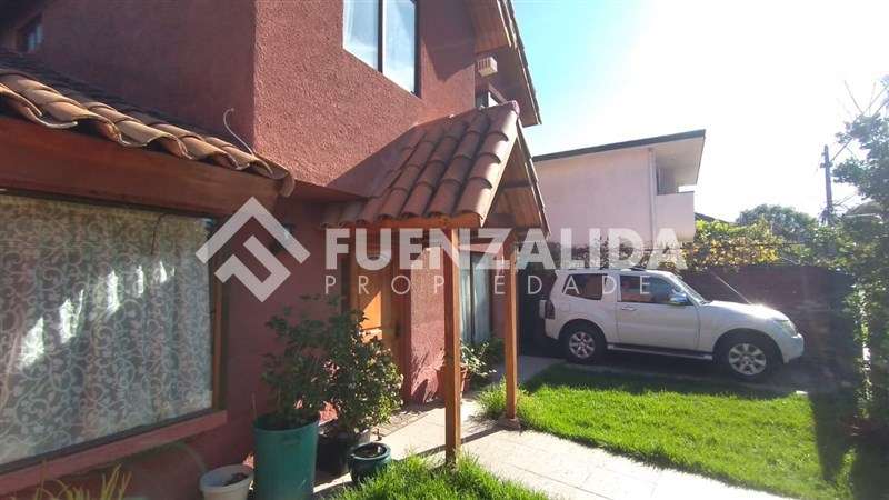 Casa en venta de 5 dorm. en Las Condes - Imagen 2