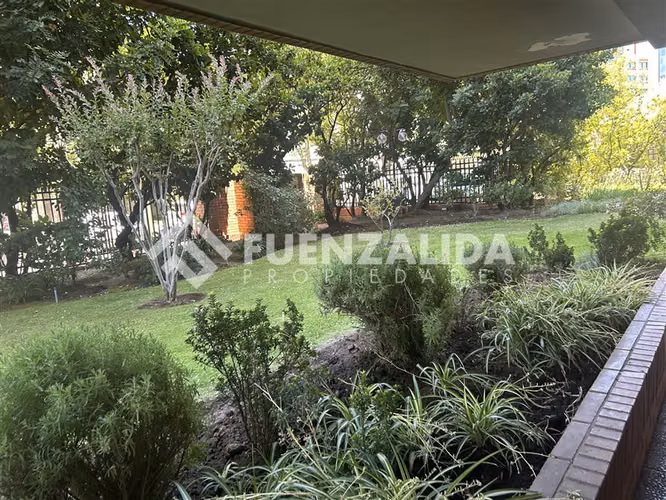 Departamento en venta de 3 dorm. y 3 baños en Las Condes