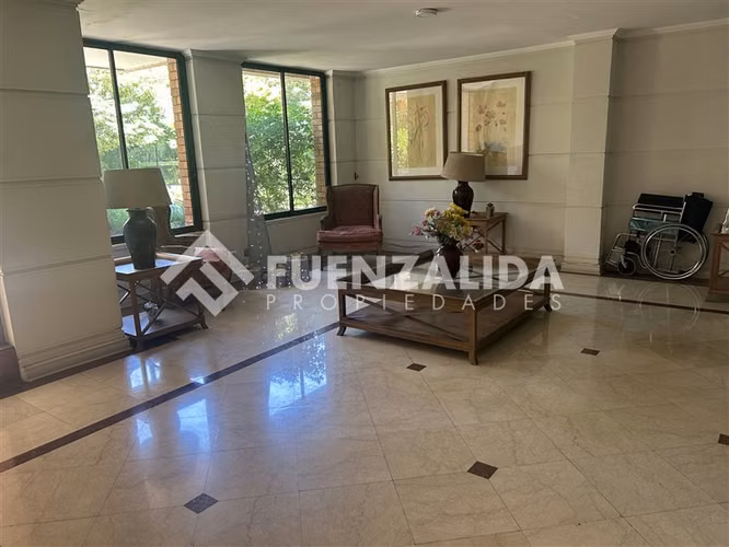 Departamento en venta de 3 dorm. y 3 baños en Las Condes