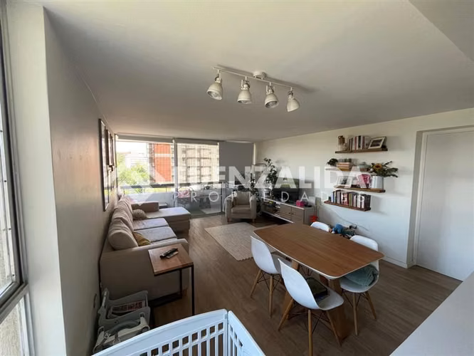 Departamento en venta de 3 dorm. en Las Condes