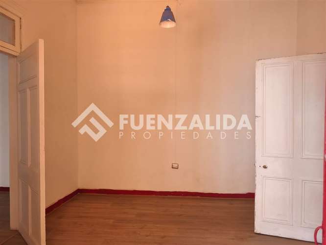 EXCELENTE ESTADO LOCAL en arriendo en Santiago - Imagen 10