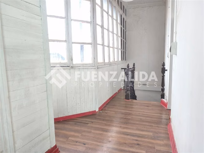EXCELENTE ESTADO LOCAL en arriendo en Santiago