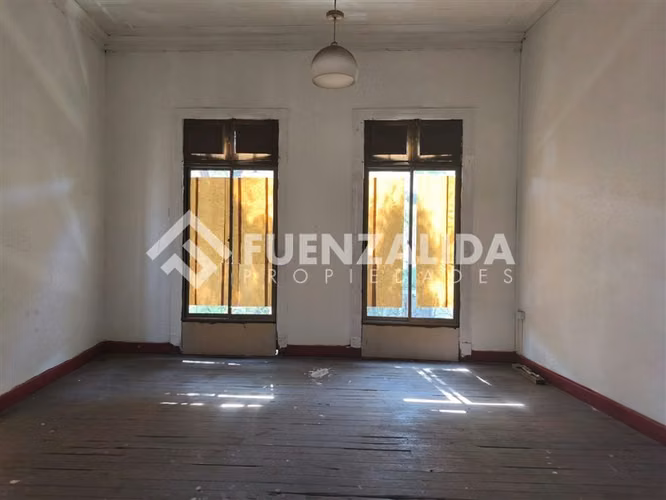 EXCELENTE ESTADO LOCAL en arriendo en Santiago