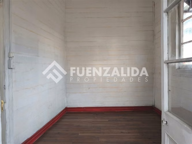 EXCELENTE ESTADO LOCAL en arriendo en Santiago