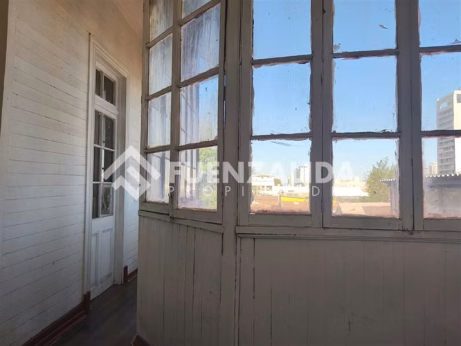 EXCELENTE ESTADO LOCAL en arriendo en Santiago