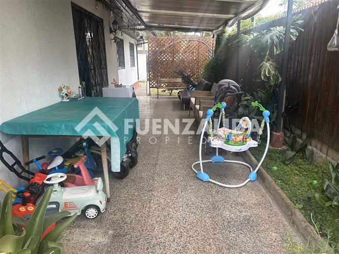 Casa en venta de 4 dormitorios y 2 baños en La Reina - Imagen 18