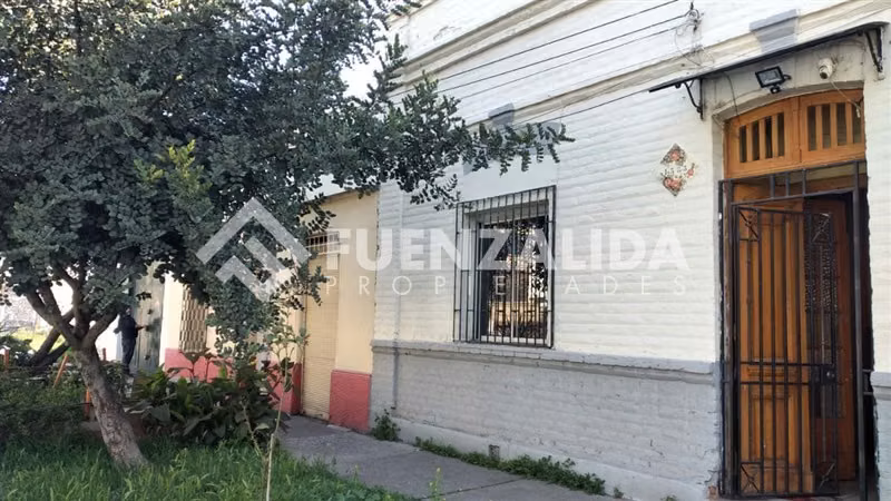 Casa en venta de 3 dorm. en Santiago
