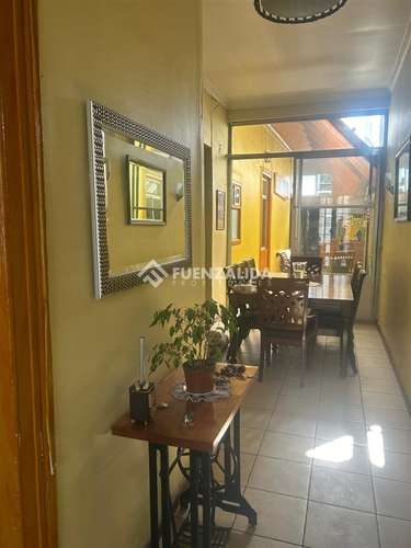 Casa en venta de 3 dorm. en Santiago - Imagen 2