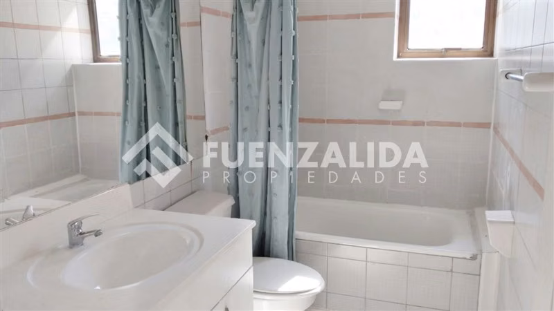 Departamento en venta de 3 dorm. en Las Condes