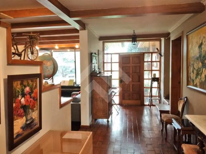 Sitio en venta en La Reina