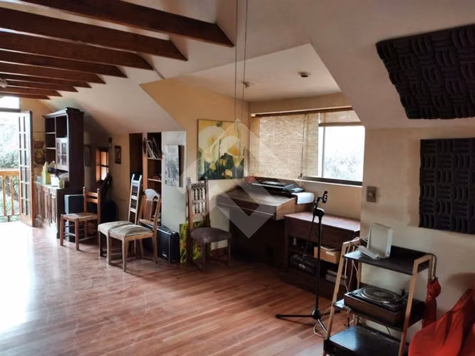 Sitio en venta en La Reina