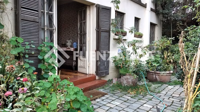 BARRIO TRANQUILO Casa en venta de 3 dorm. en La Reina