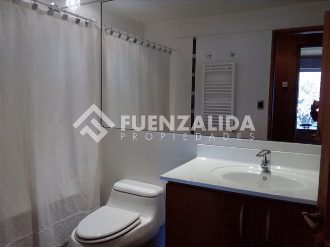 Venta, Parcela con exclusiva Casa orilla lago en Vichuquén