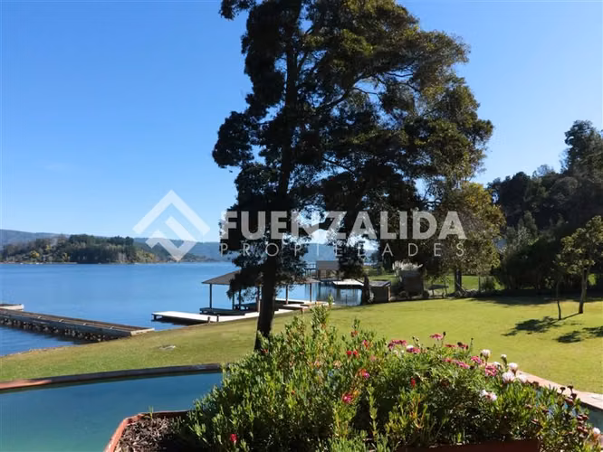 Venta, Parcela con gran Casa, Lago Vichuquén, Las Rocas