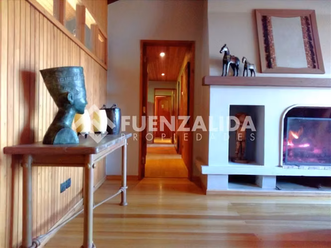 Venta, Parcela con gran Casa, Lago Vichuquén, Las Rocas