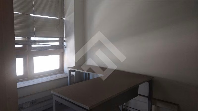 Oficina en arriendo en Santiago - Imagen 2