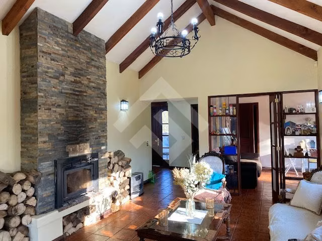 Casa en venta de 7 dorm. en Buín