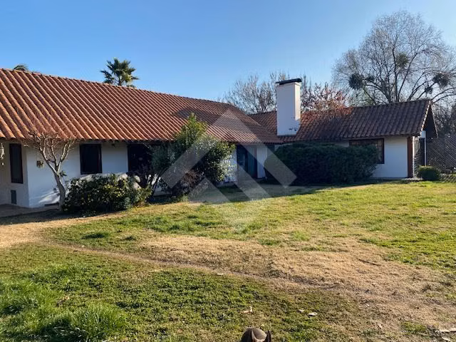 Casa en venta de 7 dorm. en Buín