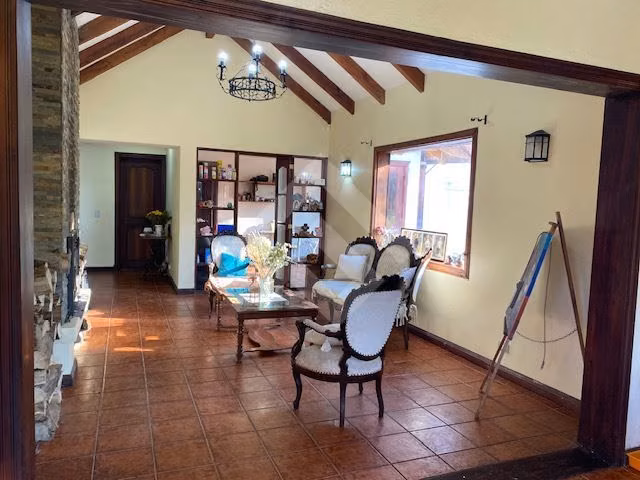 Casa en venta de 7 dorm. en Buín