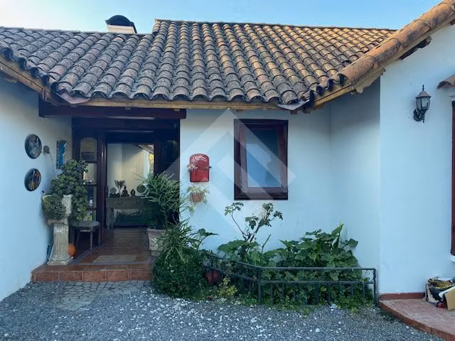 Casa en venta de 7 dorm. en Buín
