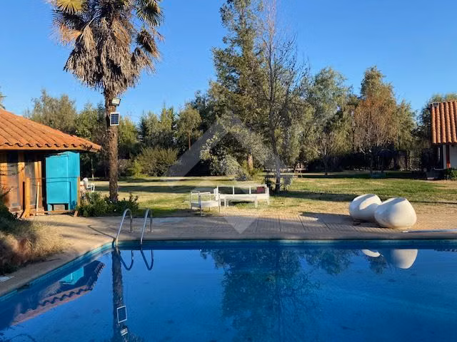 Casa en venta de 7 dorm. en Buín