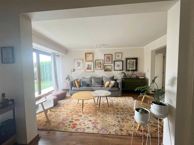 Casa en venta de 3 dorm. en Peñalolén