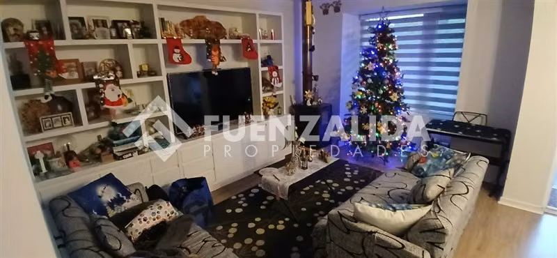 Casa en venta de 4 dorm. Laguna de Condores en San Bernardo