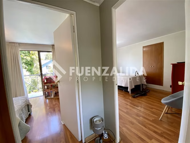 Casa en venta de 4 dorm. en Lo Barnechea