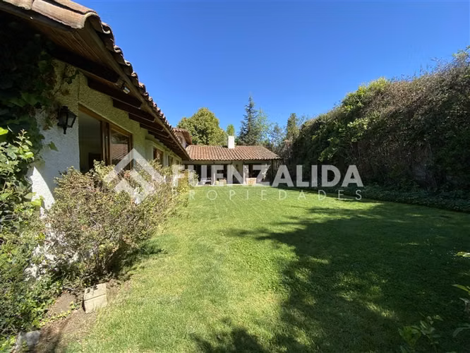 Casa en Venta en Lo Barnechea