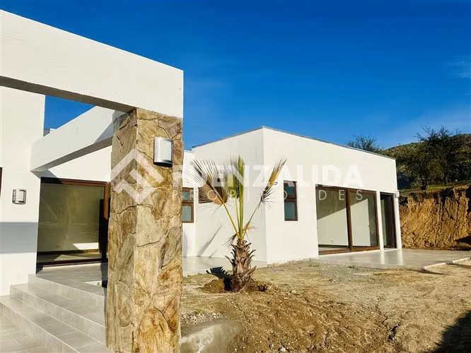 Parcela con Casa Nueva 6D 6B en Lomas del Puangue, Curacaví