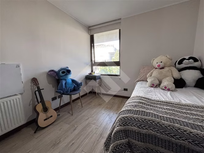 Dpto triplex en venta de 3 dorm.mas servicios en La Dehesa
