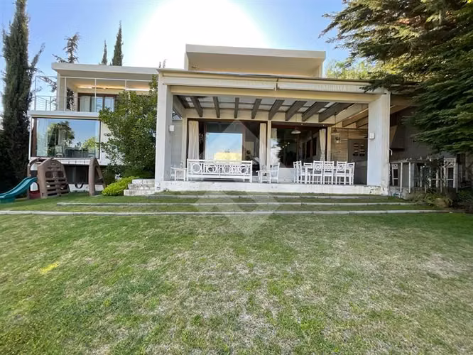 Casa En Venta Colegio Everest Santiago College El Golf de Ma