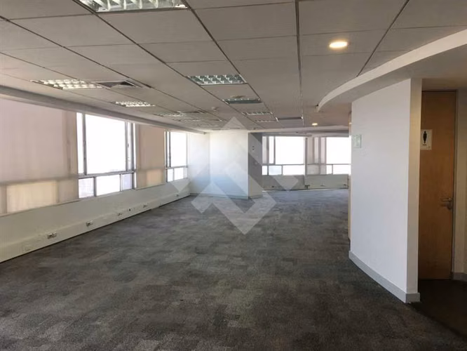 Gran Oficina en arriendo en Santiago