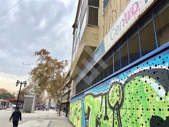 Local Comercial en arriendo metro República en Santiago