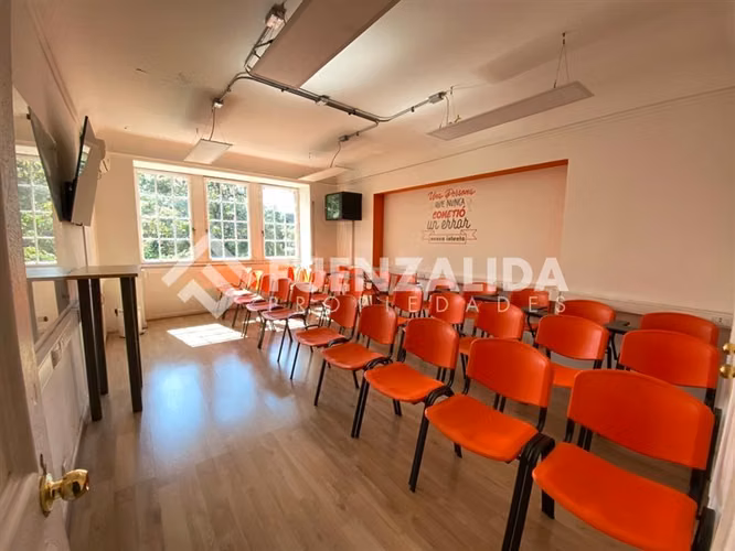 Oficina en arriendo en Las Condes Alcantara