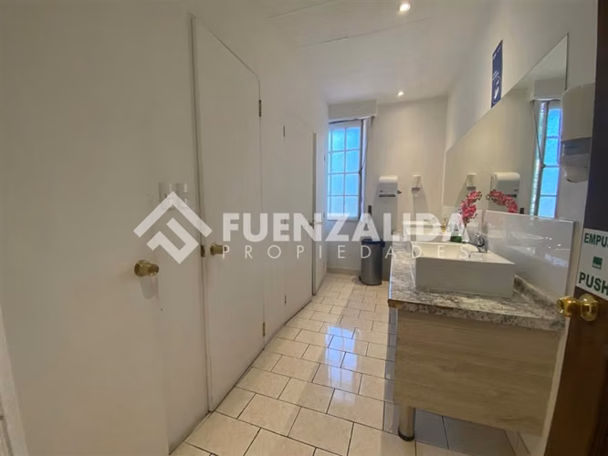 Oficina en arriendo en Las Condes Alcantara