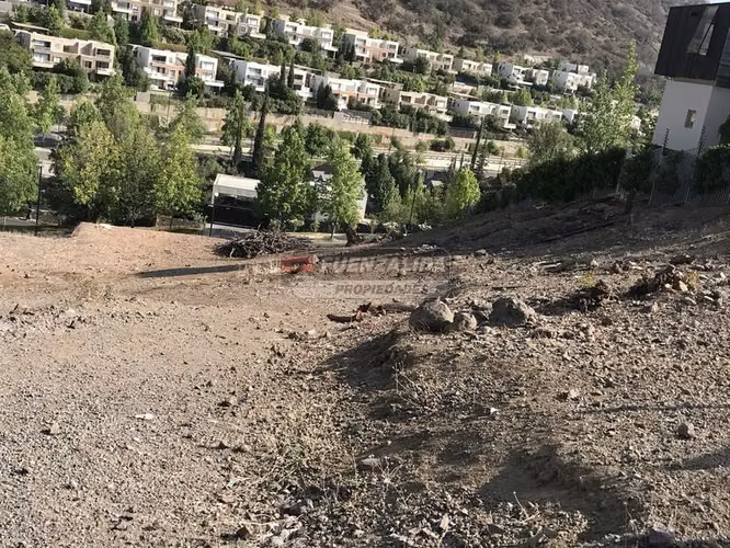 Sitio en venta en Lo Barnechea