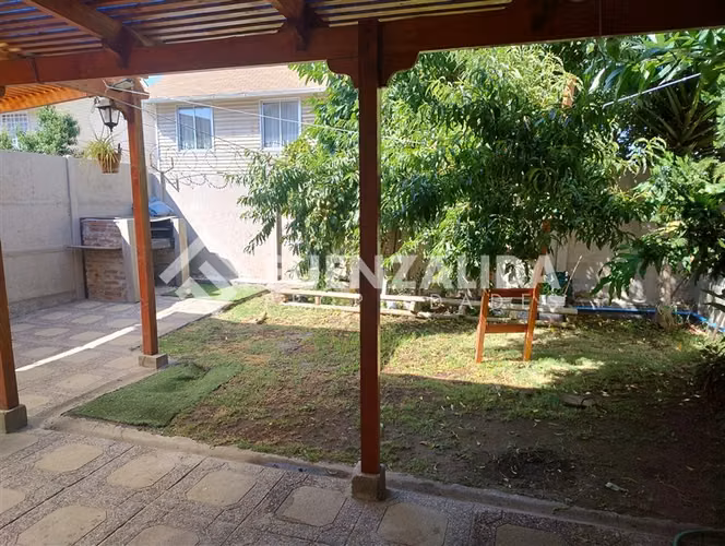 Casa en venta de 4 dorm. en Puente Alto