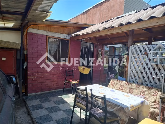 Casa en venta de 3 dorm. en La Florida