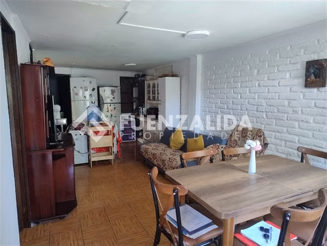 Casa en venta de 3 dorm. en La Florida