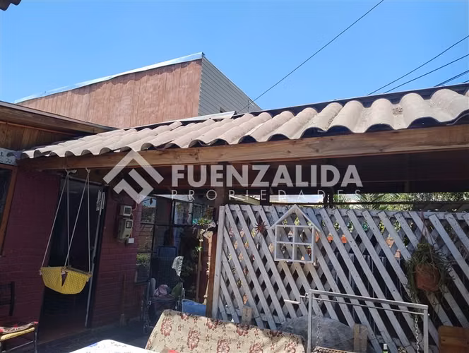 Casa en venta de 3 dorm. en La Florida