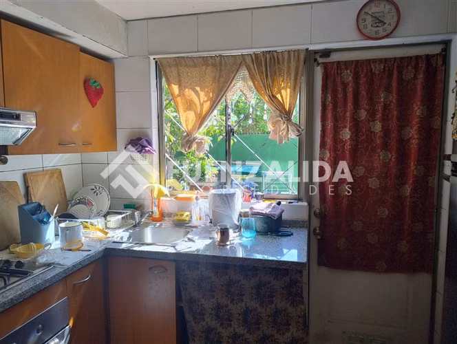 Casa en venta de 4 dorm. en La Florida