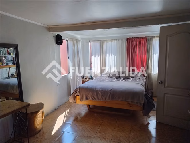 Casa en venta de 4 dorm. en Puente Alto