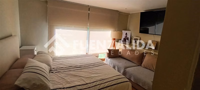 Casa en Venta de 4 Dorm. 3 Baños, en La Florida