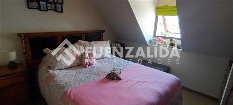 Casa en venta de 4 Dorm. 3 Baños, en La Florida