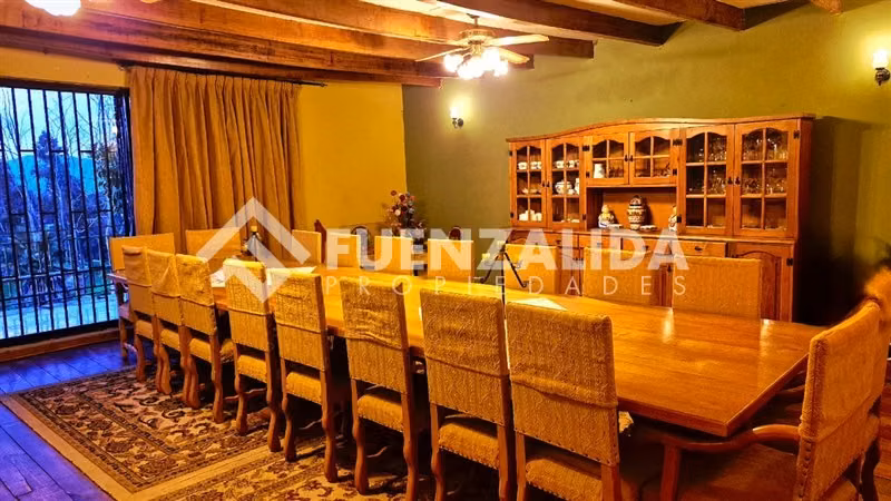 Casa en venta de 8 dorm. en Lampa
