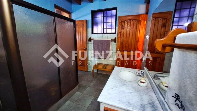 Casa en venta de 8 dorm. en Lampa